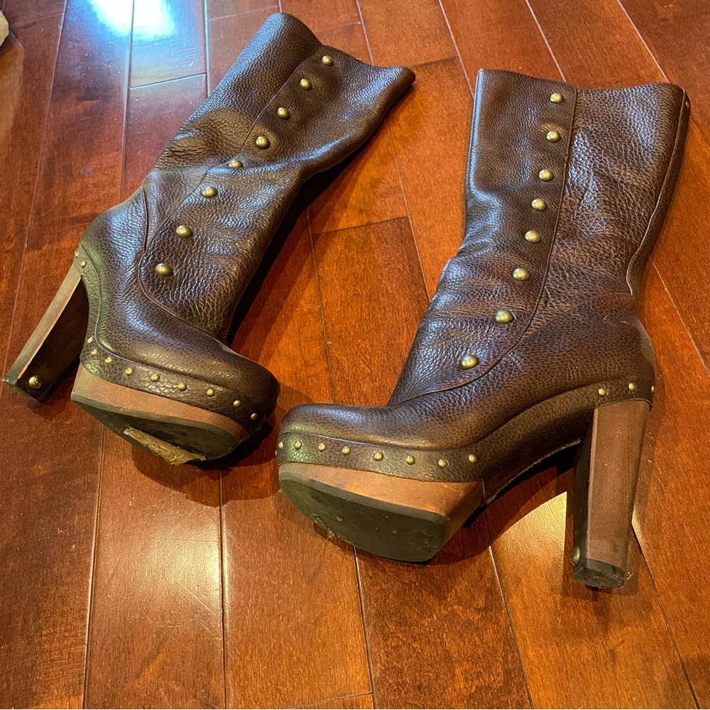 UGG High Heel Brown Boot, Size 7.5